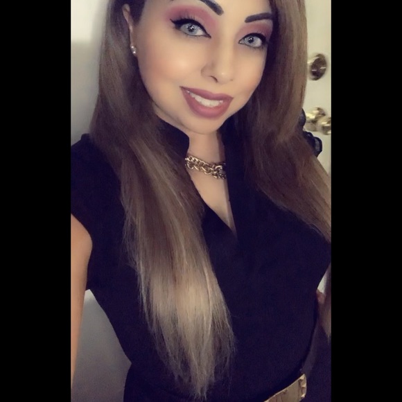 Meet your Posher, Roxanne - Picture 2 of 2